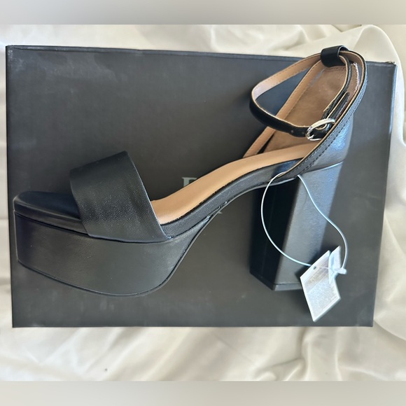 Banana Republic Leather Platform Dress Heel - Picture 4 of 13